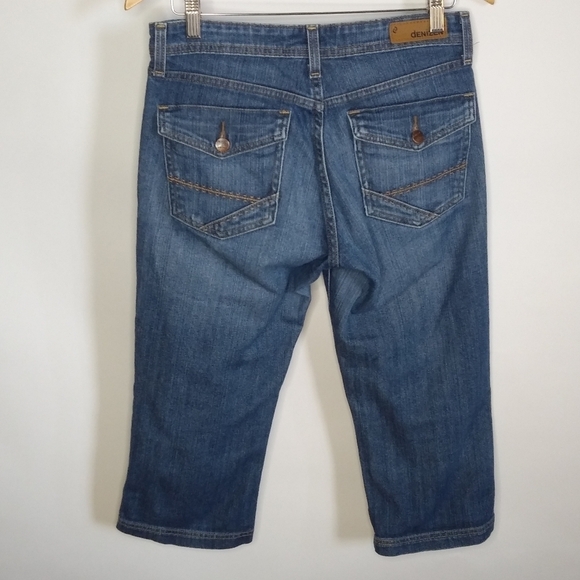 Levis denizen capris size 8 - Picture 3 of 5